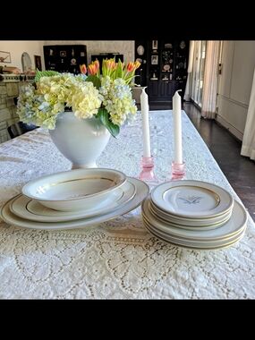 Mid-Century Eschenbach Bavaria "Loraine" Gold Wheat China Set